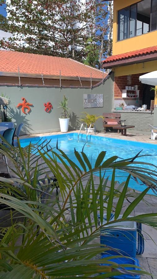 Lindo Sobrado Amarelo -Proximo A Praia Mongaguá Exterior foto